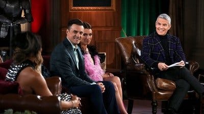 Assistir The Traitors Temporada 2 Episódio 12 Online em HD