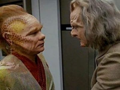 Assistir Jornada nas Estrelas: Voyager Temporada 1 Episódio 15 Online em HD