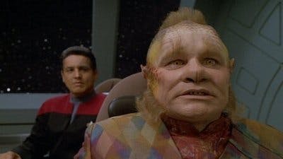 Assistir Jornada nas Estrelas: Voyager Temporada 3 Episódio 10 Online em HD