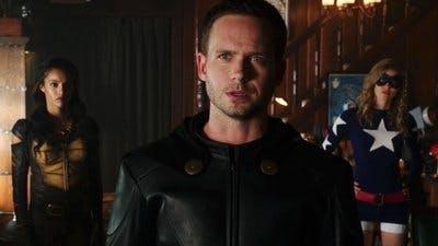 Assistir Lendas do Amanhã Temporada 2 Episódio 2 Online em HD