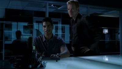 Assistir CSI: Miami Temporada 1 Episódio 17 Online em HD