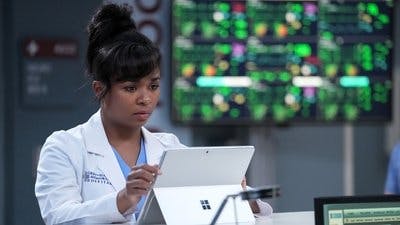 Assistir Anatomia de Grey Temporada 21 Episódio 13 Online em HD