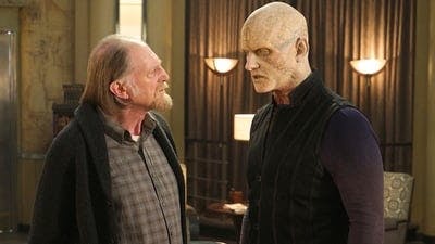 Assistir The Strain Temporada 3 Episódio 8 Online em HD