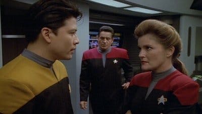 Assistir Jornada nas Estrelas: Voyager Temporada 3 Episódio 20 Online em HD