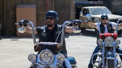 Assistir Mayans M.C. Temporada 2 Episódio 9 Online em HD