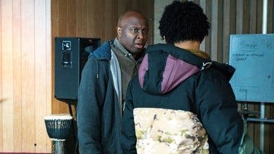 Assistir Chicago P.D.: Distrito 21 Temporada 7 Episódio 17 Online em HD