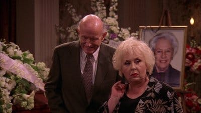 Assistir Raymond e Companhia Temporada 7 Episódio 20 Online em HD