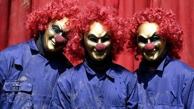Assistir The Traitors Temporada 3 Episódio 3 Online em HD