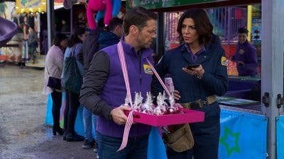 Assistir Private Eyes Temporada 4 Episódio 12 Online em HD