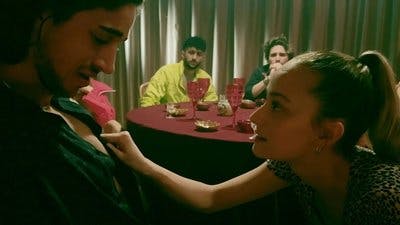 Assistir Nua e Crua Temporada 2 Episódio 5 Online em HD