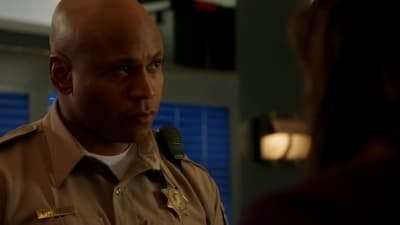 Assistir NCIS: Los Angeles Temporada 2 Episódio 15 Online em HD