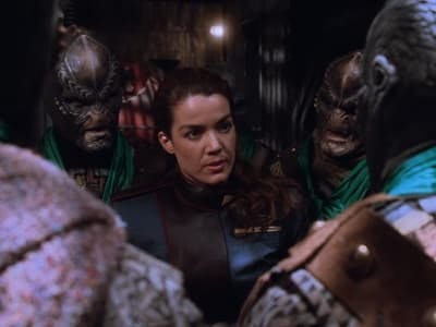 Assistir Babylon 5 Temporada 2 Episódio 3 Online em HD