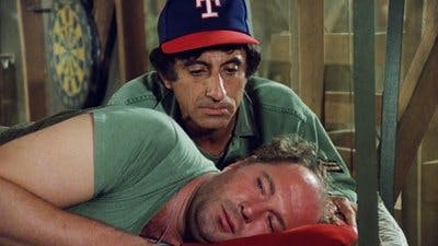 Assistir M*A*S*H Temporada 8 Episódio 9 Online em HD