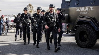 Assistir S.W.A.T.: Força de Intervenção Temporada 2 Episódio 16 Online em HD