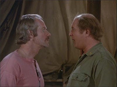 Assistir M*A*S*H Temporada 8 Episódio 14 Online em HD