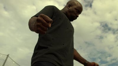 Assistir Marvel – Luke Cage Temporada 2 Episódio 6 Online em HD