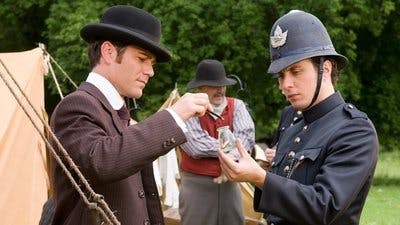 Assistir Mistérios do Detetive Murdoch Temporada 2 Episódio 1 Online em HD