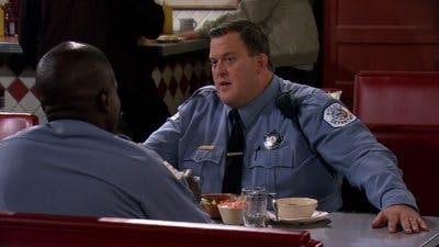 Assistir Mike & Molly: Um Casal de Peso Temporada 4 Episódio 6 Online em HD