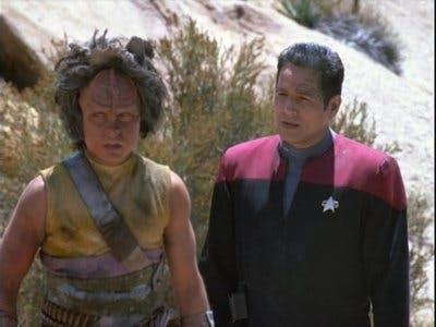 Assistir Jornada nas Estrelas: Voyager Temporada 2 Episódio 2 Online em HD