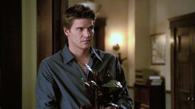 Assistir Angel: O Caça Vampiro Temporada 1 Episódio 4 Online em HD
