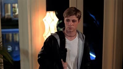 Assistir O.C.: Um Estranho no Paraíso Temporada 1 Episódio 1 Online em HD