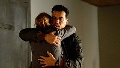 Assistir Invasão a Paris Temporada 1 Episódio 7 Online em HD