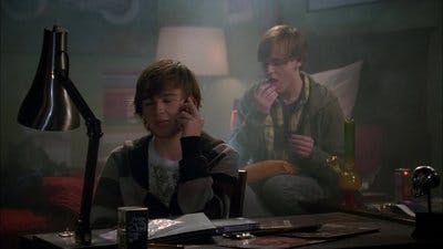 Assistir Dois Homens e Meio Temporada 9 Episódio 12 Online em HD