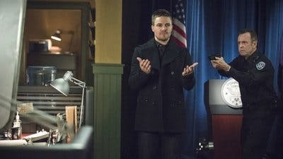 Assistir Arqueiro Temporada 3 Episódio 18 Online em HD