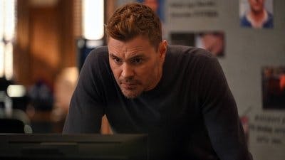 Assistir Chicago P.D.: Distrito 21 Temporada 12 Episódio 20 Online em HD