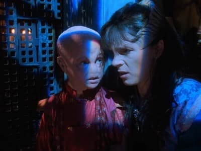 Assistir Babylon 5 Temporada 2 Episódio 18 Online em HD