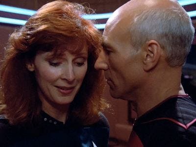 Assistir Jornada nas Estrelas: A Nova Geração Temporada 1 Episódio 2 Online em HD