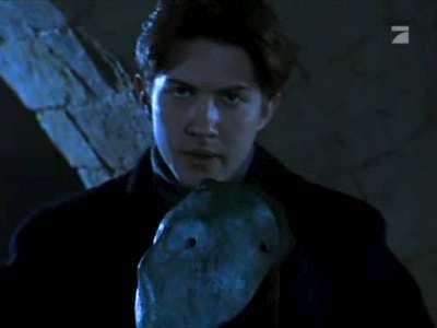 Assistir Caçadora de Relíquias Temporada 2 Episódio 19 Online em HD