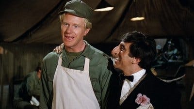 Assistir M*A*S*H Temporada 8 Episódio 1 Online em HD