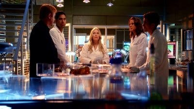 Assistir CSI: Miami Temporada 9 Episódio 1 Online em HD