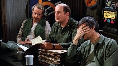 Assistir M*A*S*H Temporada 10 Episódio 17 Online em HD