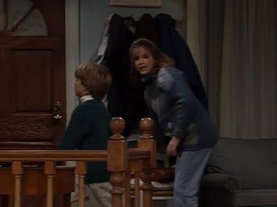 Assistir Família em Obras Temporada 2 Episódio 17 Online em HD
