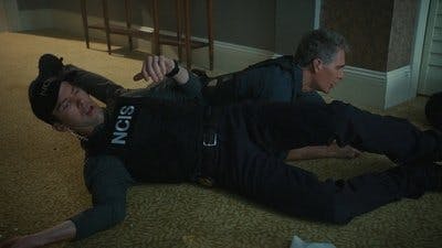 Assistir NCIS: Nova Orleans Temporada 4 Episódio 16 Online em HD