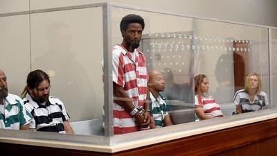 Assistir American Crime Temporada 1 Episódio 2 Online em HD