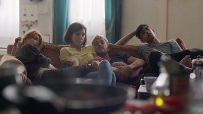 Assistir Crashing Temporada 1 Episódio 6 Online em HD