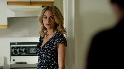 Assistir Amor e Trapaças Temporada 2 Episódio 1 Online em HD