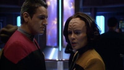 Assistir Jornada nas Estrelas: Voyager Temporada 1 Episódio 2 Online em HD