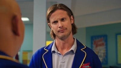 Assistir Reginald: El vampiro Temporada 2 Episódio 10 Online em HD