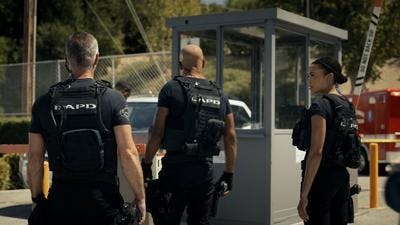 Assistir S.W.A.T.: Força de Intervenção Temporada 8 Episódio 6 Online em HD