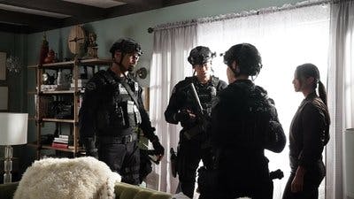 Assistir S.W.A.T.: Força de Intervenção Temporada 7 Episódio 11 Online em HD