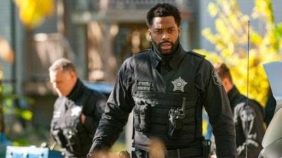 Assistir Chicago P.D.: Distrito 21 Temporada 8 Episódio 16 Online em HD