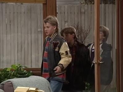 Assistir Família em Obras Temporada 3 Episódio 9 Online em HD