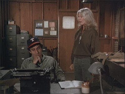 Assistir M*A*S*H Temporada 8 Episódio 12 Online em HD