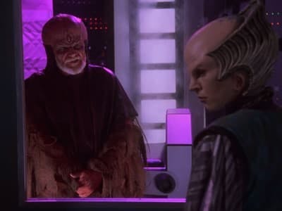 Assistir Babylon 5 Temporada 1 Episódio 2 Online em HD