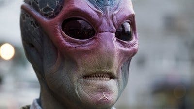 Assistir Resident Alien Temporada 1 Episódio 4 Online em HD