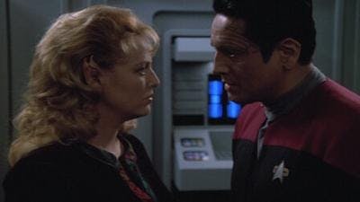 Assistir Jornada nas Estrelas: Voyager Temporada 4 Episódio 22 Online em HD